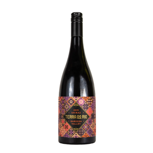 2019 Terra do Rio Shiraz in white background”